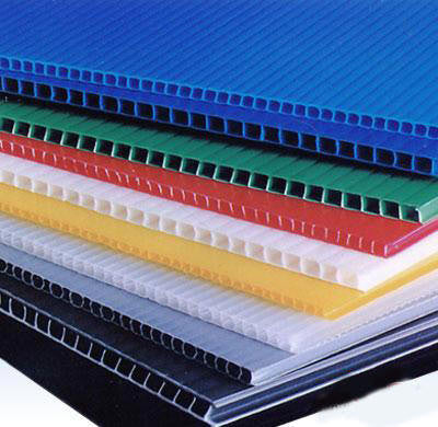 Representative Coroplast corrugated plastic color assortment, including white and black; choose the listed sheet color and size.
